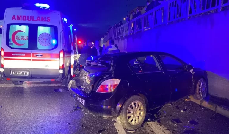 dugun-yolunda-kabus-zincirleme-kaza-6-yaraliyla-sonuclandi-1