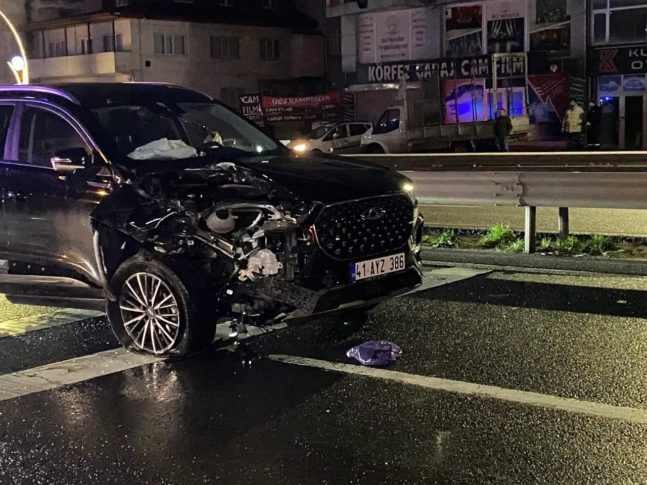 Düğün Yolunda Feci Kaza: Yaralılar Var