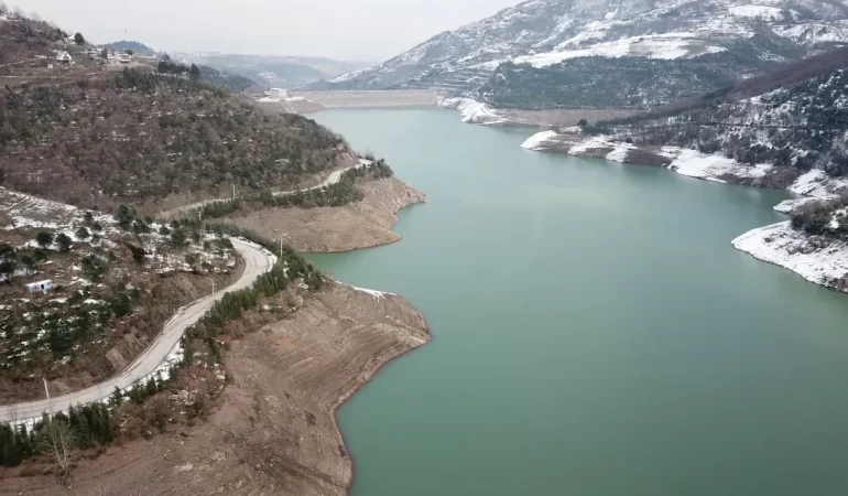 son-aylardaki-yagislar-kentin-icme-suyu-583860-172803