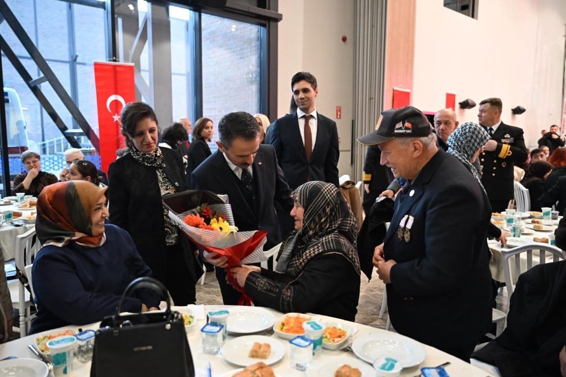 Aktaş Çifti ve Büyükakın, şehit ve gazi aileleri ile bir araya geldi