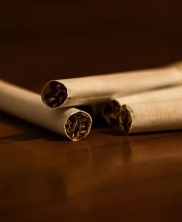 1200x627-sigaraya-zam-mi-geldi-27-mayis-sigara-fiyatlari-ne-kadar-sigara-fiyatlarinda-otv-zammi-ne-kadar-1653625856465