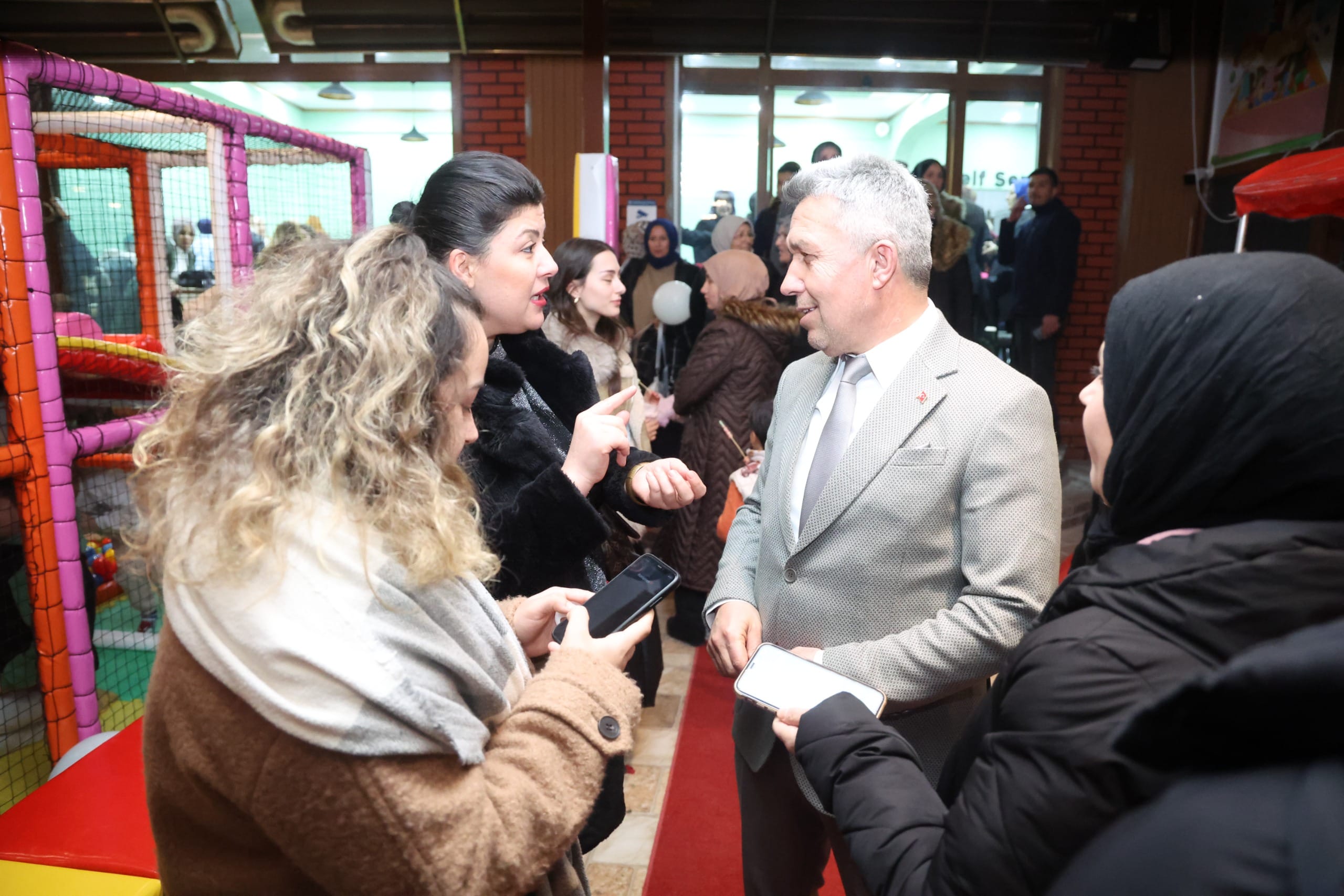 Kandıra’da 8 Mart'ta Anlamlı Açılış: Anne ve Çocuklar İçin Yeni Buluşma Noktası