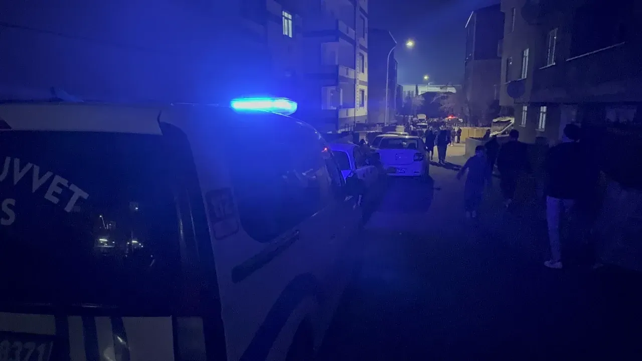 Çocukların Kavgası Büyüdü: Silahlar ve Sopalar Konuştu