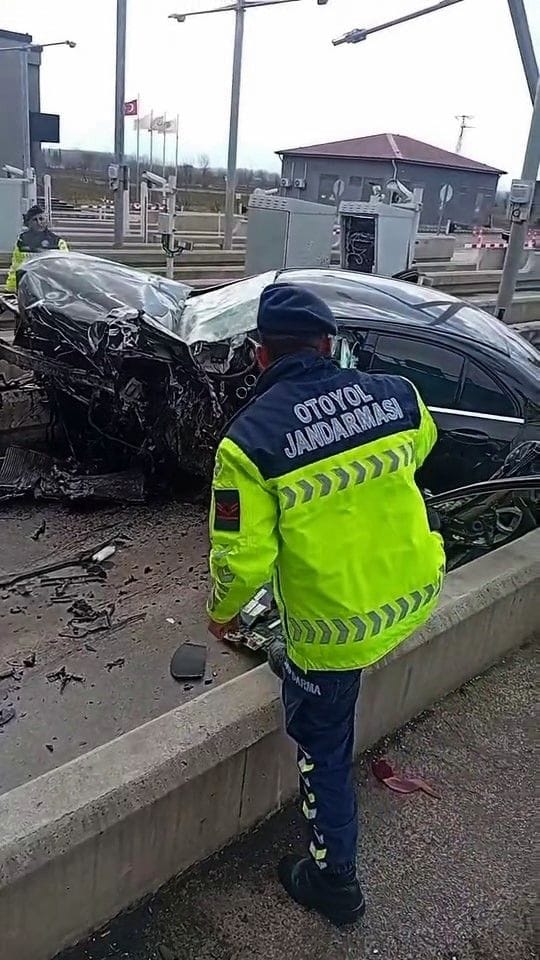 Karı-koca trafik kazasında hayatını kaybetti