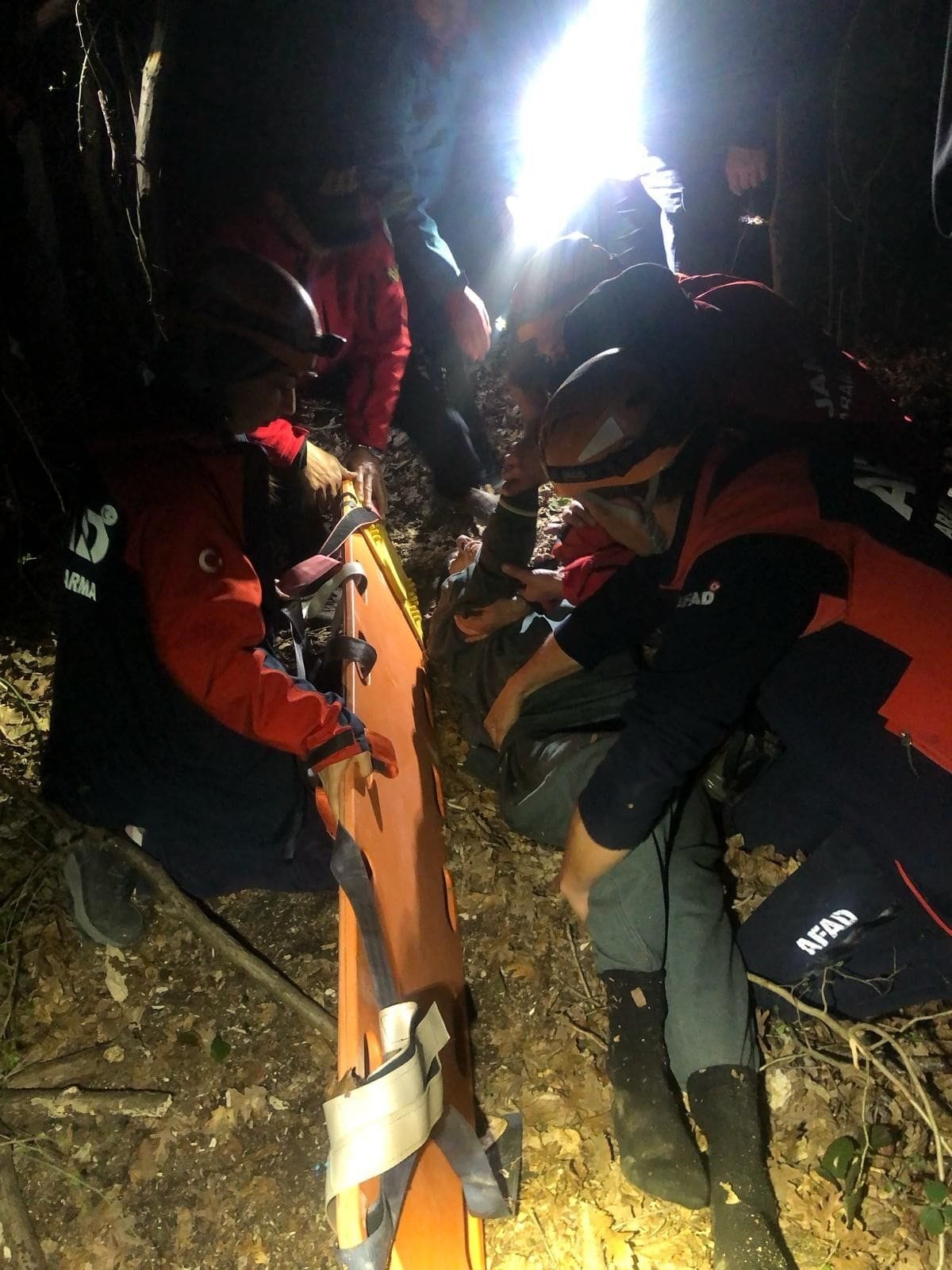 Kocaeli'de Ormanlık Alanda Kaybolan 86 Yaşındaki Yaşlı Adam Bulundu