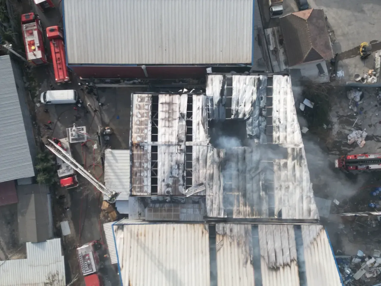 İmalathane yangında kül oldu!