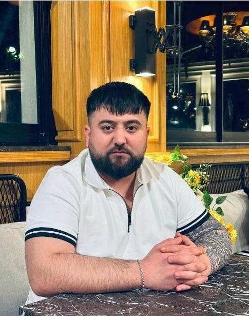 Gebze'de Kanlı Pusu: 26 Yaşındaki Genç Çapraz Ateşte Hayatını Kaybetti