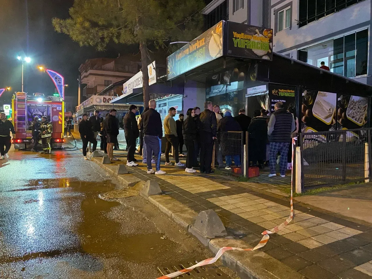 Yufkacı dükkanında yangın çıktı