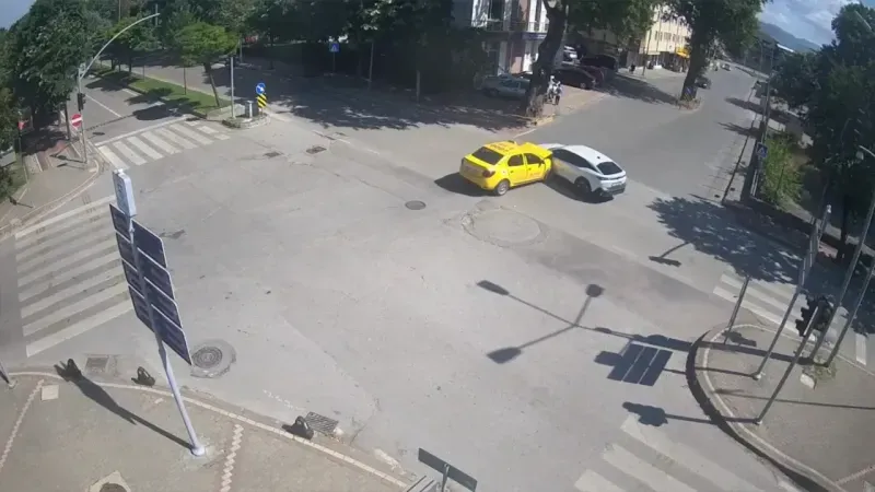 Kocaeli’deki Trafik Kazaları KGYS Kameralarına Yansıdı