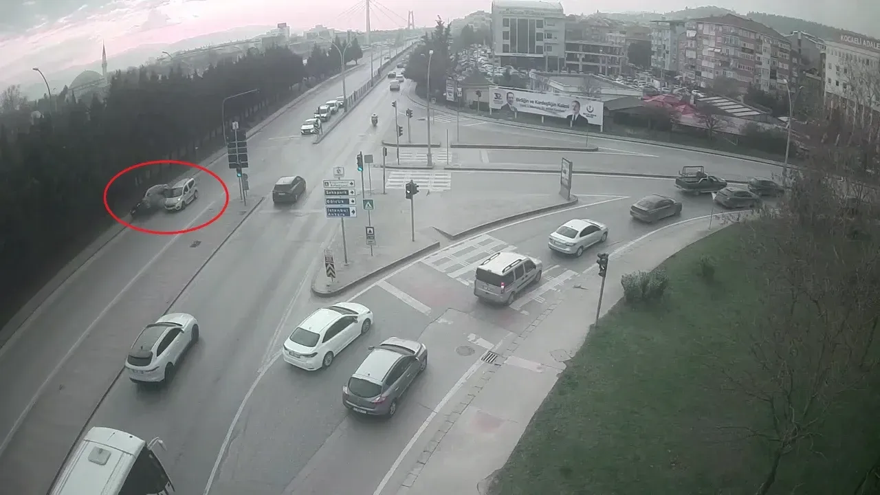 Kocaeli’deki Trafik Kazaları KGYS Kameralarına Yansıdı