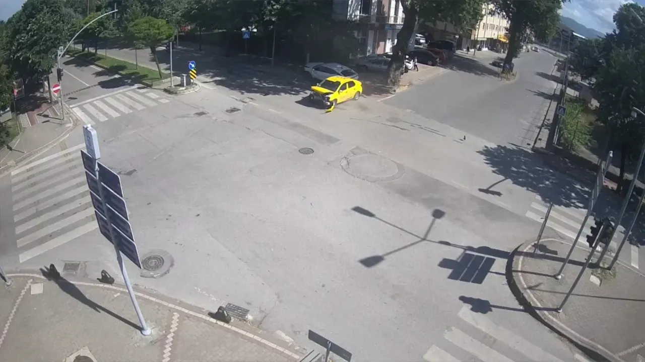 Kocaeli’deki Trafik Kazaları KGYS Kameralarına Yansıdı