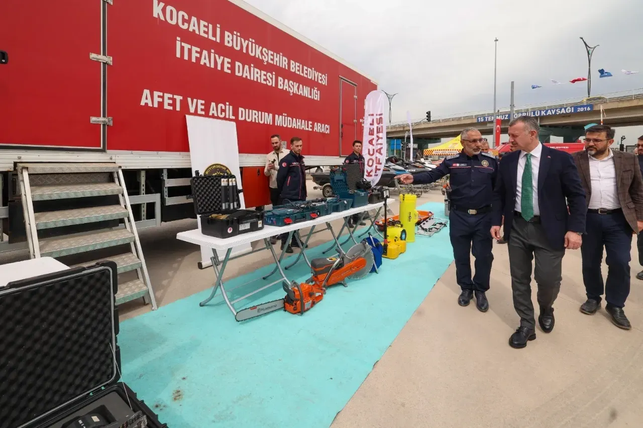 Büyükakın: “Türkiye’deki en güçlü itfaiye teşkilatından biriyiz”