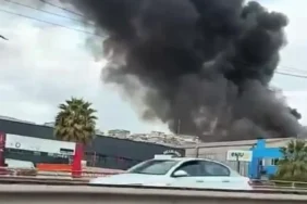 hurdalik-alanda-yangin-gokyuzu-siyaha-burundu