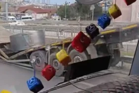 tem-otoyolunu-kilitleyen-kaza-dorse-ortadan-ikiye-ayrildi