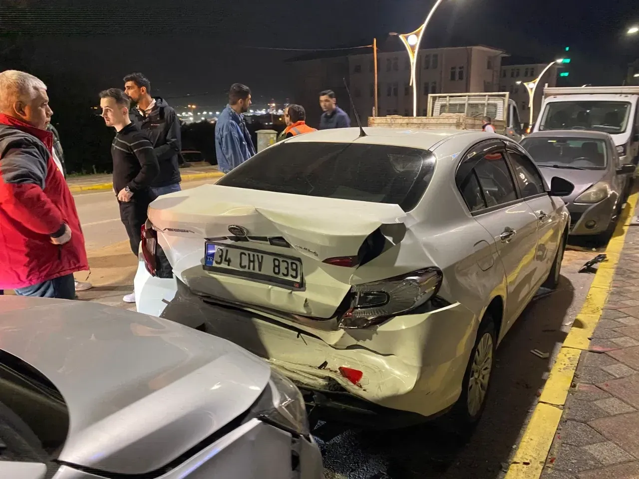 15 yaşındaki çocuk, mahalleyi savaş alanına çevirdi
