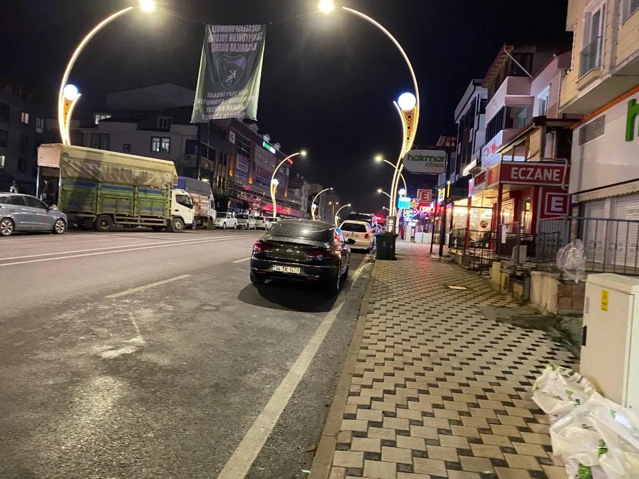 Kocaeli'de Feci Kaza! Motosikletten Düşen Kadına Kamyonet Çarptı