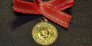 0x0-bugun-altin-alinir-mi-anlik-ceyrek-altin-gram-altin-ve-euro-ne-kadar-doviz-kuru-son-dakika-17417.webp