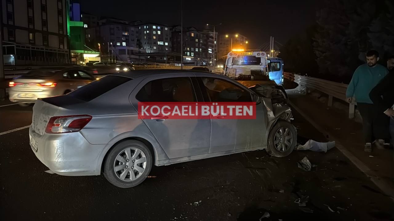 Gebze’de D-100 Karayolunda Feci Kaza: 1’i Ağır 2 Yaralı