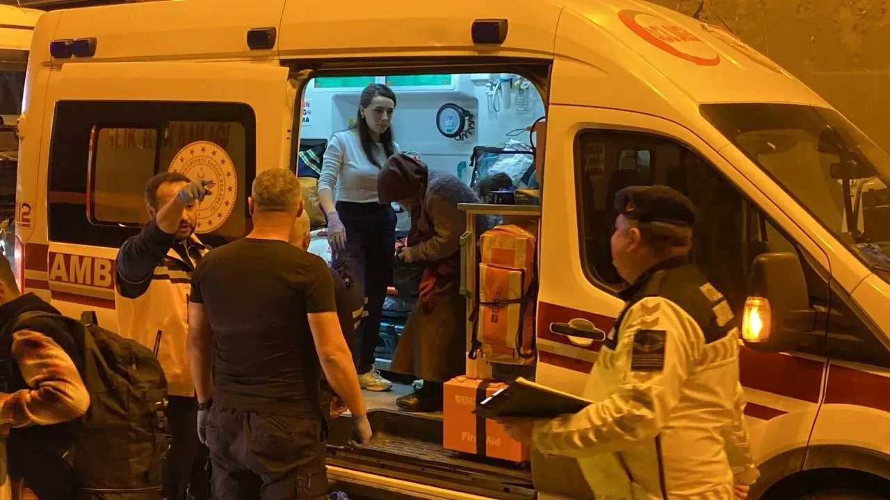 TEM Otoyolu’nda Zincirleme Kaza: 8 Araç Çarpıştı, 8 Yaralı