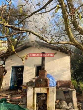 Mangal Keyfi Yangınla Bitti: Barbekü Çatı Yangınına Yol Açtı