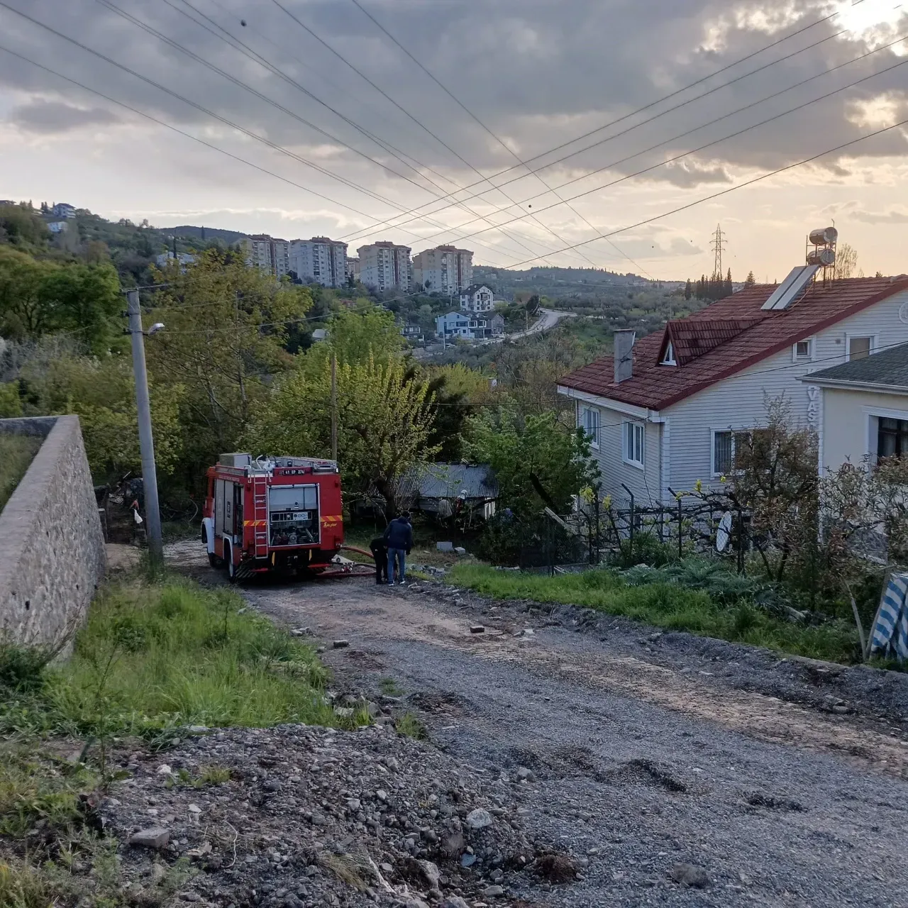 Mangal Keyfi Yangınla Bitti: Barbekü Çatı Yangınına Yol Açtı