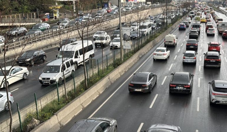 istanbul-trafikaa-2353234.jpg