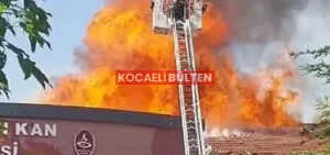 Kocaeli’de Lisede Çıkan Yangın Paniğe Neden Oldu: Eğitim Geçici Olarak Durduruldu