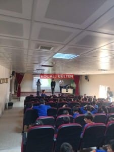 Kocaeli Sağlık ve Teknoloji Üniversitesi Öğrencilerinden Örnek Çevre Bilinci Etkinliği