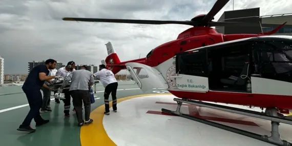 ambulans-helikopter-aa-2356249.jpg