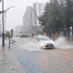 antalya-saganak-2309490.jpg