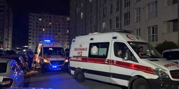 yangin-ambulans-istanbul-iha-2361788.jpg