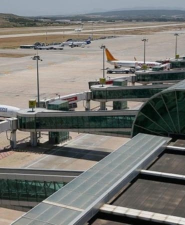 adnan-menderes-havalimani-aa-2375229.jpg