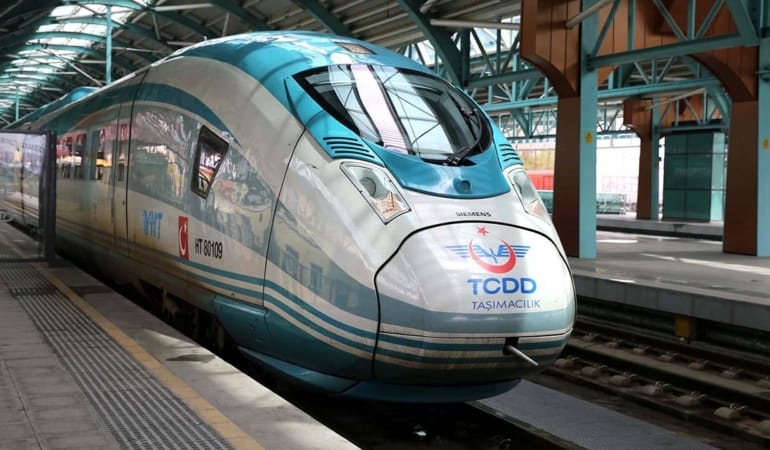 yht-2036737.jpg