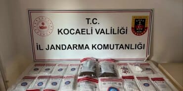 kocaeli-de-uyusturucu-operasyonunda-yakalanan-18929614_amp.jpg