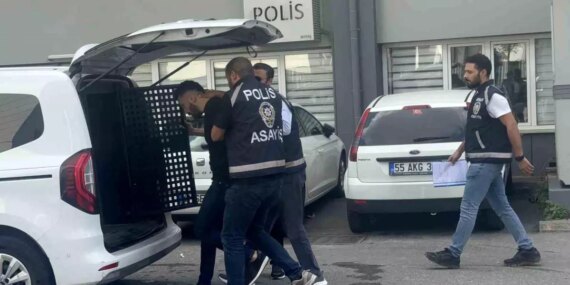 cocuklarin-gozu-onunde-babaya-tokat-atan-sahi-19067113_amp.jpg