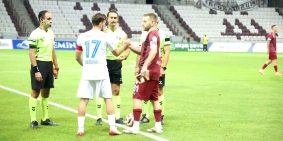 elazigspor-un-altinordu-macini-selvi-yonetece-19066436_amp.jpg