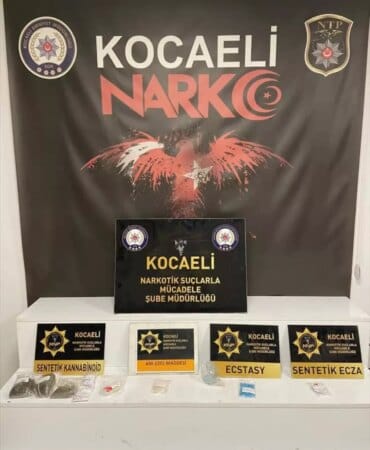 kocaeli-de-uyusturucu-operasyonunda-5-supheli-19070025_amp.jpg