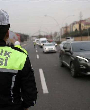 ankara-trafik-polisi-yol-2335192.jpg