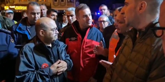 balikesir-valisi-ustaoglu-2411639.jpg