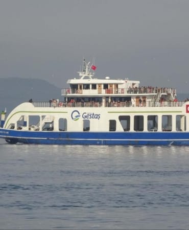 bozcaada-feribot-dha-2204442.jpg