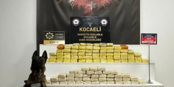 kocaeli-de-bir-otomobilde-45-kilo-750-gram-er-19186181_amp.jpg