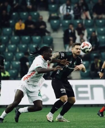 kocaelispor-corendon-alanyaspor-2-0-19185937_amp.jpg