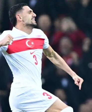merih-demiral-dan-memleketinde-iki-gol-19148331_7201_amp.jpg