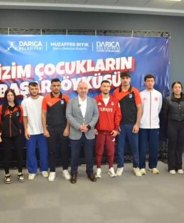 kocaeli-de-milli-sporcular-bizim-cocuklarin-b-19257286_amp.jpg