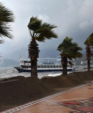 marmaris-firtina-aa-1707878.jpg
