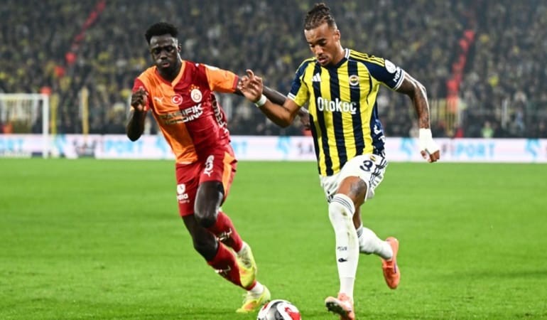galatasaray-fenerbahce-aa-2430599.jpg